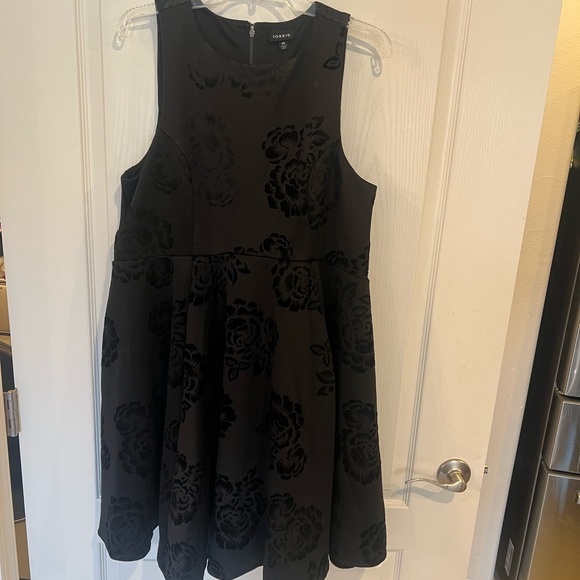 Torrid Scuba Flocked Skater Sleeveless Dress black Floral Velvet plus Size 18 - Picture 2 of 7